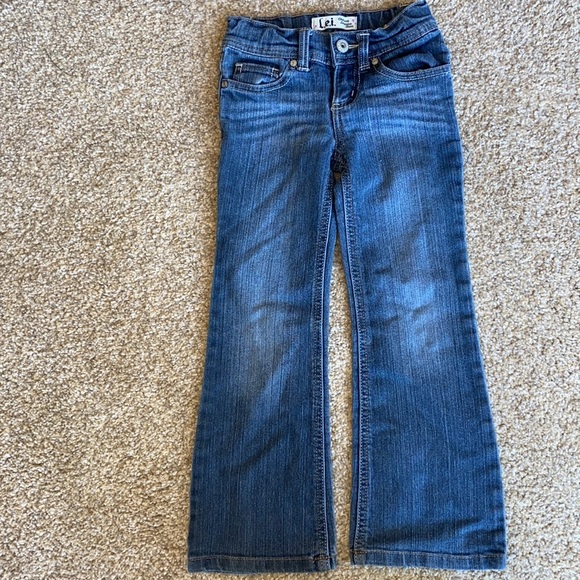 L.e.i. Chelsea Lowrise Boot Jeans - Picture 2 of 14